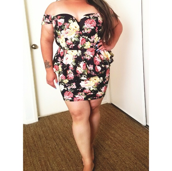 Charlotte Russe Dresses & Skirts - NWT floral peplum dress